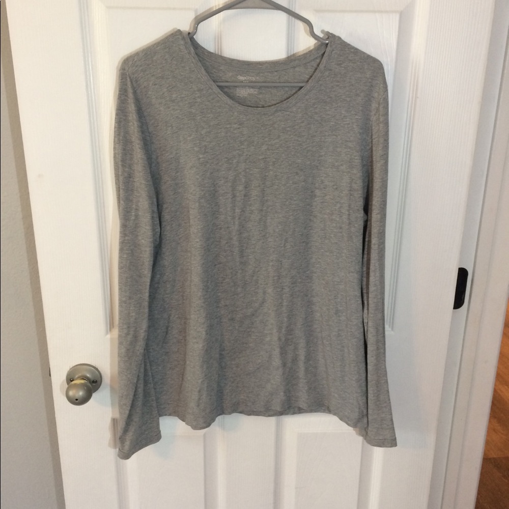 Gap long sleeve tee